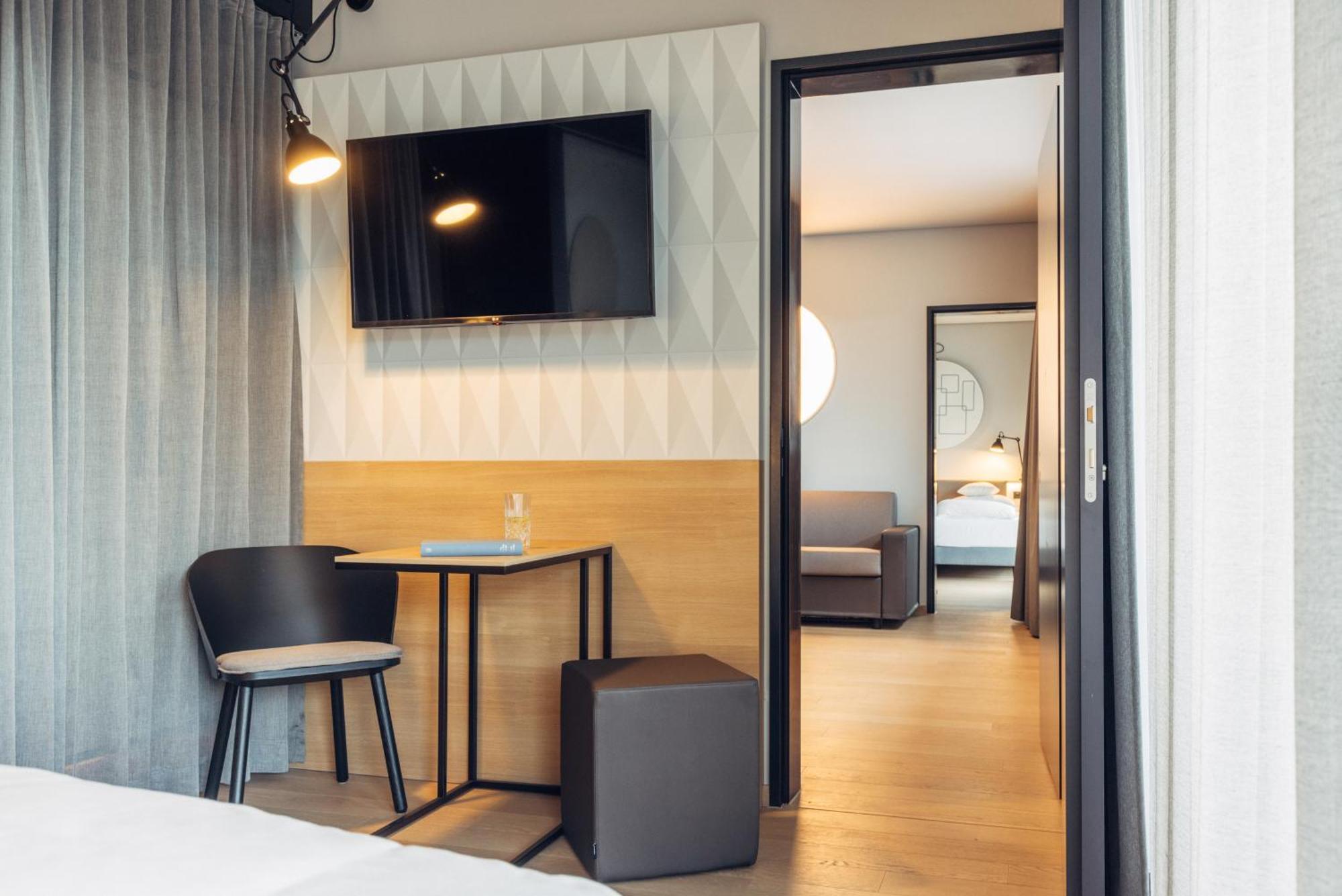 Harry'S Home Zuerich-Limmattal شبرايتنباخ المظهر الخارجي الصورة